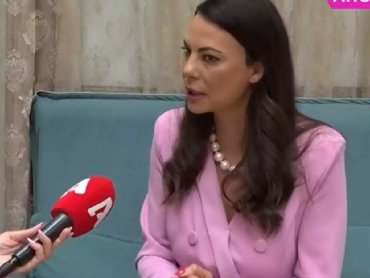 Εύη Βατίδου: «Είμαι 47 και ο σύντροφός μου είναι 35»