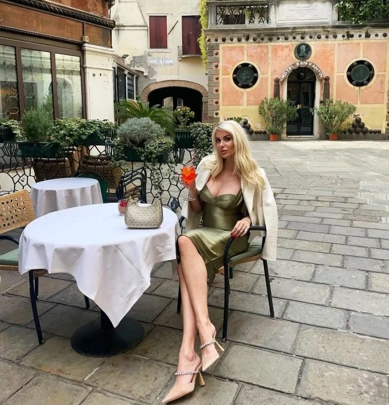 Τζούλια Κόλλια: Γέννησε η πρώην παίκτρια του «My Style Rocks - Η φωτό με το μωρό της