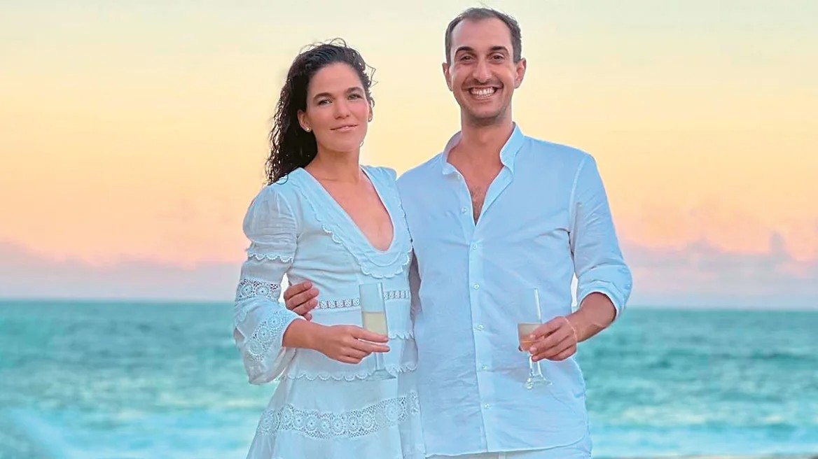 Ανδρέας Λιβέρης: «Βουλιάζει» το Καστελόριζο για τον γάμο του γιου του - Στο νησί φτάνουν θαλαμηγοί και ταχύπλοα