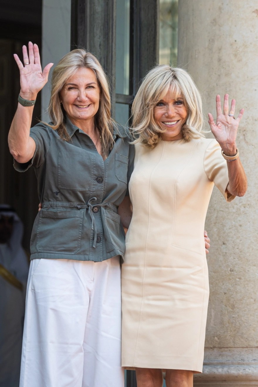 Μαρέβα Γκραμπόφσκι: Συνάντηση με την Μπριζίτ Μακρόν στο Παρίσι