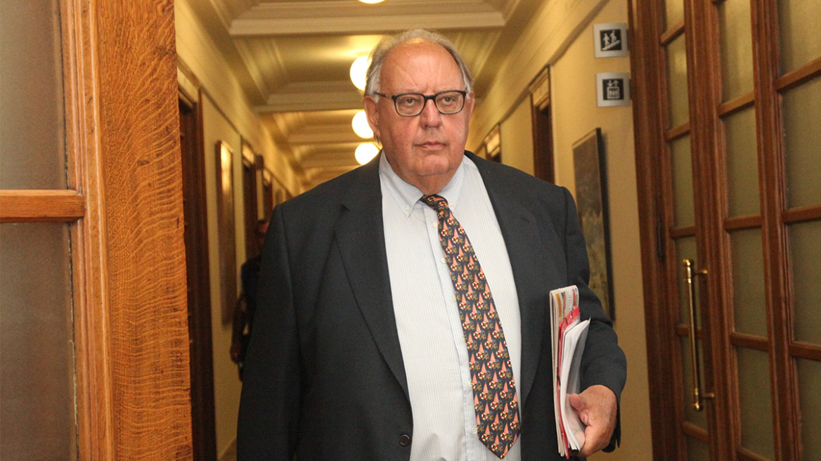 Θεόδωρος Πάγκαλος: Στη Ριτσώνα ο τελευταίος αποχαιρετισμός