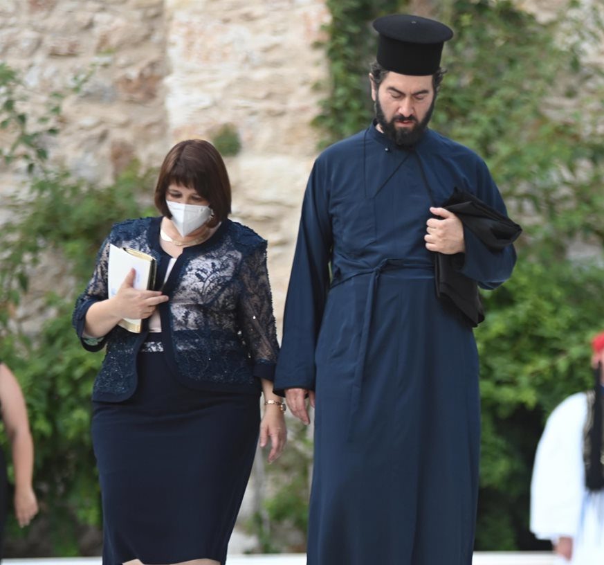 Κιβωτός του Κόσμου: Ως ύποπτοι στον εισαγγελέα ο πατέρας Αντώνιος και η πρεσβυτέρα για απιστία, ξέπλυμα και υπεξαίρεση