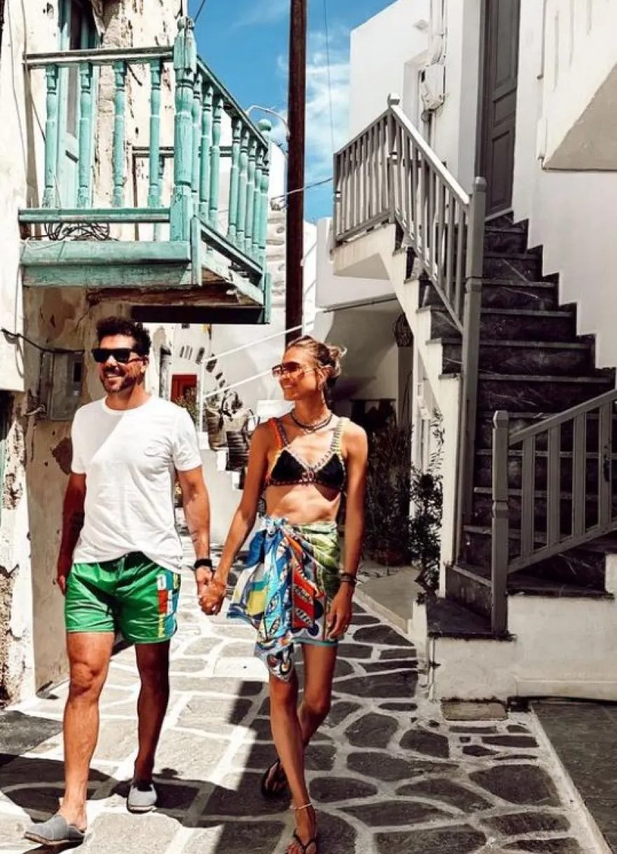 Ντιέγκο Σιμεόνε: Στην Πάρο ο προπονητής της Ατλέτικο Μαδρίτης - Μαζί του η σύζυγός του