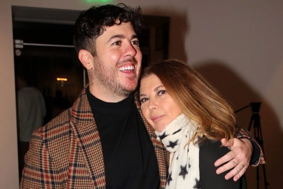 Σοφία Αλιμπέρτη: Η φωτογραφία με τον γιο της, Μιχαήλ Άγγελο και τον Πάριο