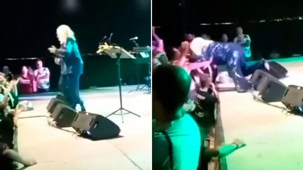 Μπέσυ Αργυράκη: Έπεσε από την σκηνή και μεταφέρθηκε στο νοσοκομείο