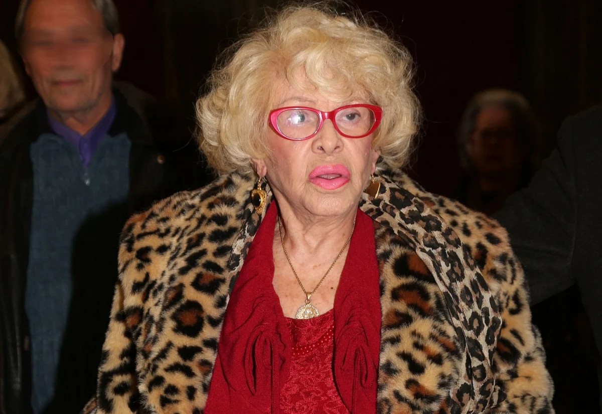 Καίτη Γκρέυ: «Εμφύλιος» για την επιμέλεια της τραγουδίστριας