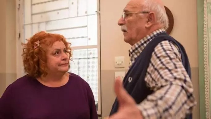 Μην αρχίζεις τη μουρμούρα: Πεθαίνει η Βουλίτσα! Ποια θα αντικαταστήσει την Ελένη Κοκκίδου